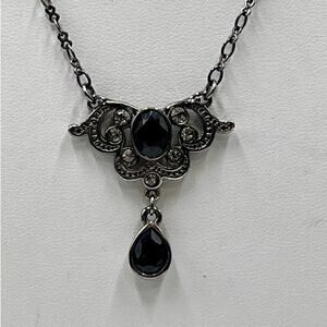 Swarovski Sign Art Nouveau Victorian Bezel Black Crystal Antique Silver Necklace